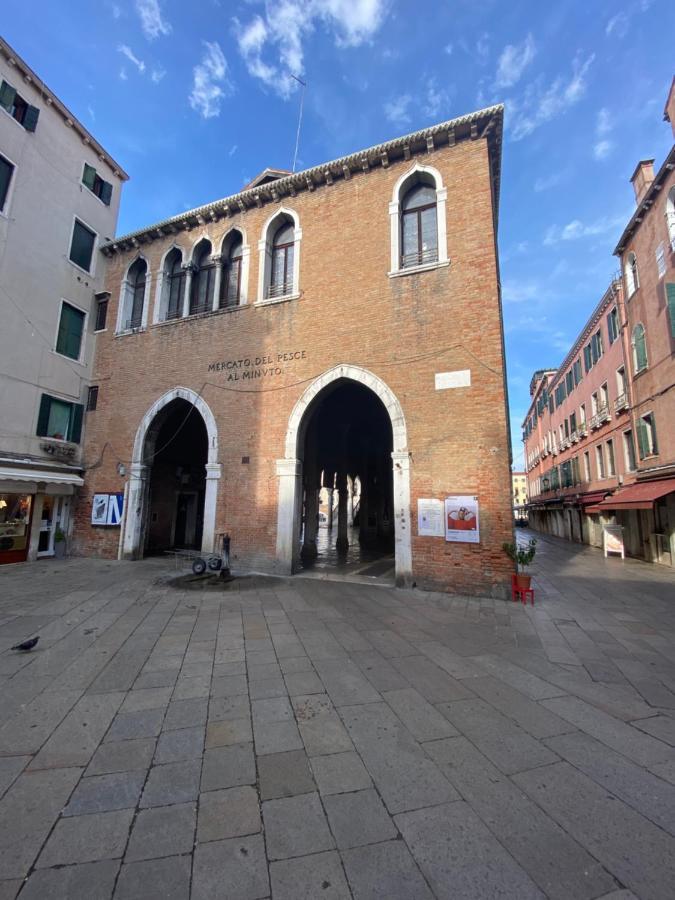 Esclusivo Appartamento A Rialto Venice Exterior photo