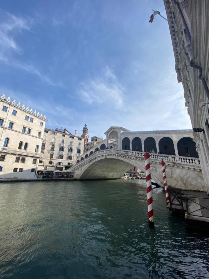 Esclusivo Appartamento A Rialto Venice Exterior photo