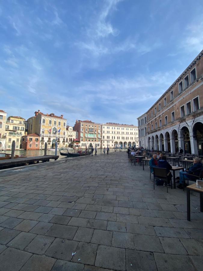 Esclusivo Appartamento A Rialto Venice Exterior photo